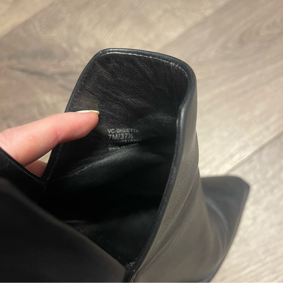 Vince camuto gigietta ankle bootie side cut out butter soft leather black 7 - Picture 8 of 9